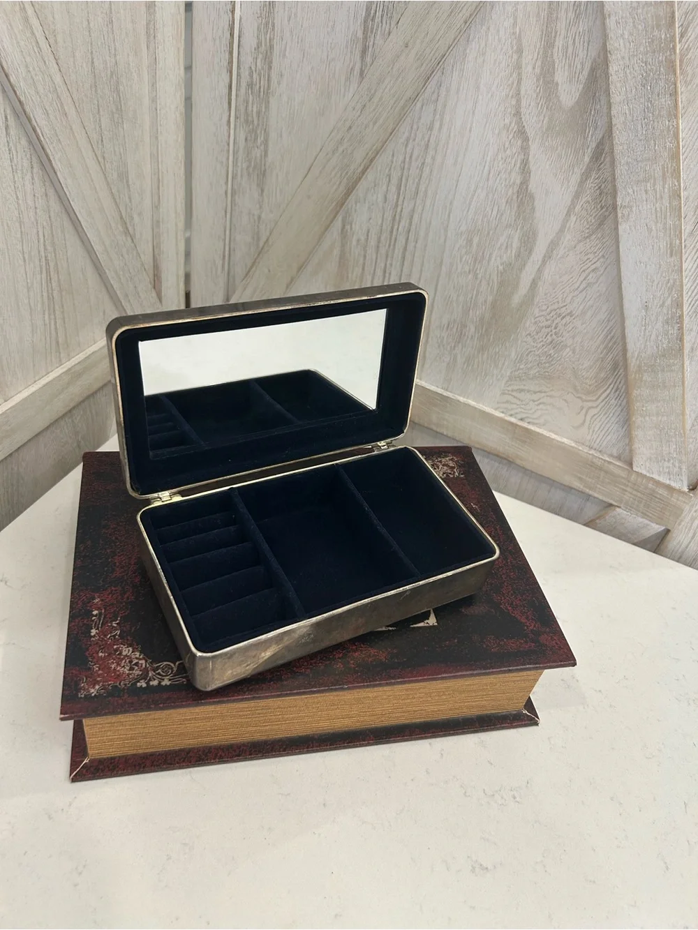 Classic Silver-plated and Navy Jewelry Storage Box with Mirror